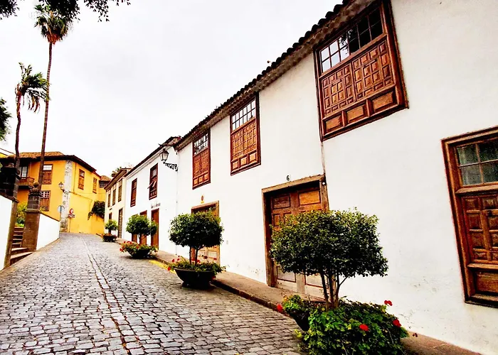 Teide In Icod De Vinos 이코드레로스비노스